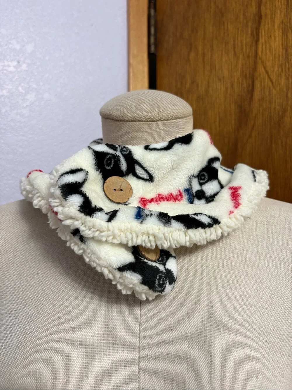 BULLTON Japan Pied Black White French Bulldog Fleece Neck Warmer Cream Scarf